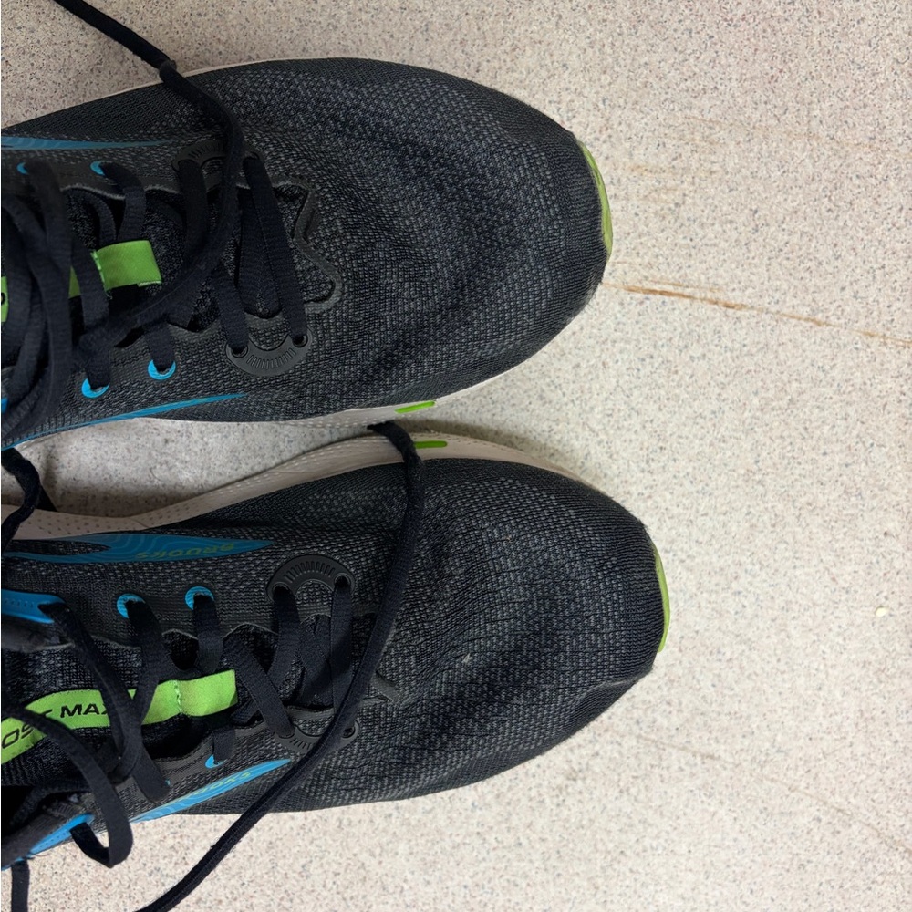 Brooks Black and Green Athletic Shoes extra wide ghost max